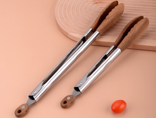 Wooden and stainless steel bread clip