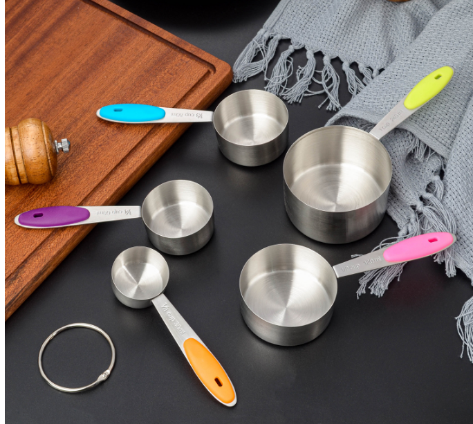 Colorful five-piece measuring cups